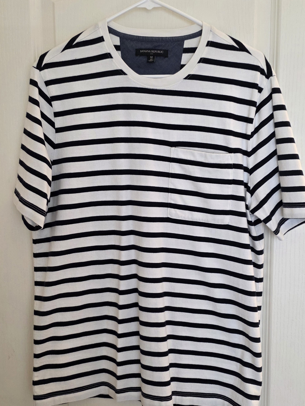 Banana Republic Men's White and Black Horizontal Stripe Pocket Tee